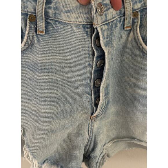 AGOLDE Women's Light Wash Distressed Denim Cutoff Shorts Size 29 - Picture 3 of 6